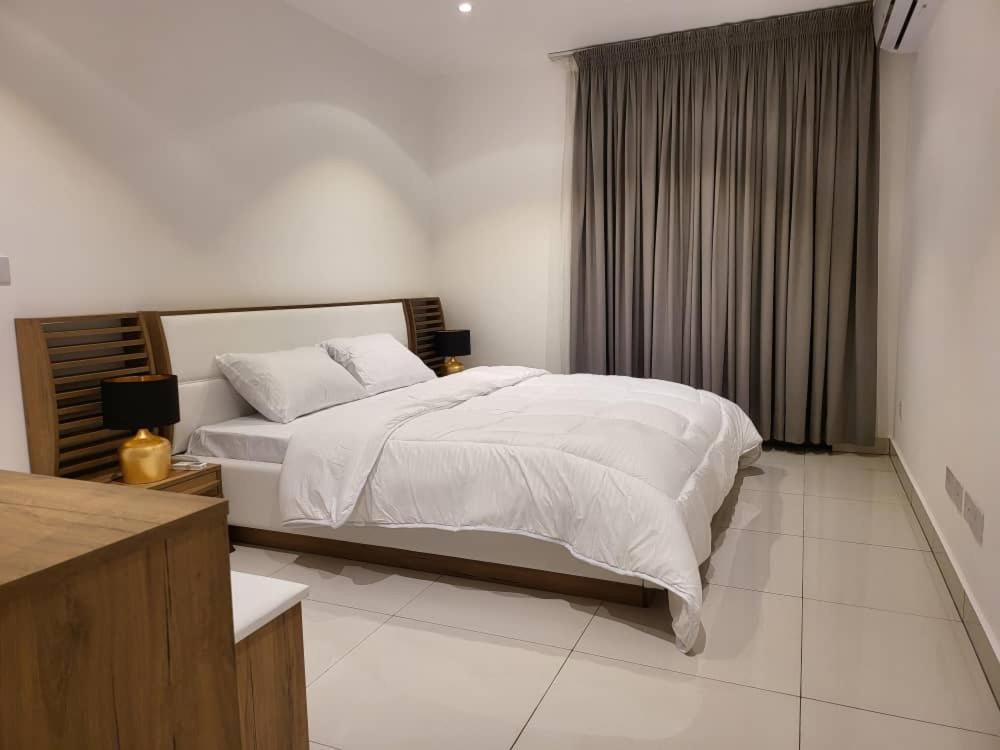 The Lennox Suites By Cozy Accra Ngoại thất bức ảnh