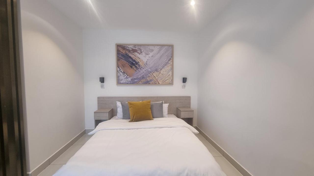 The Lennox Suites By Cozy Accra Ngoại thất bức ảnh