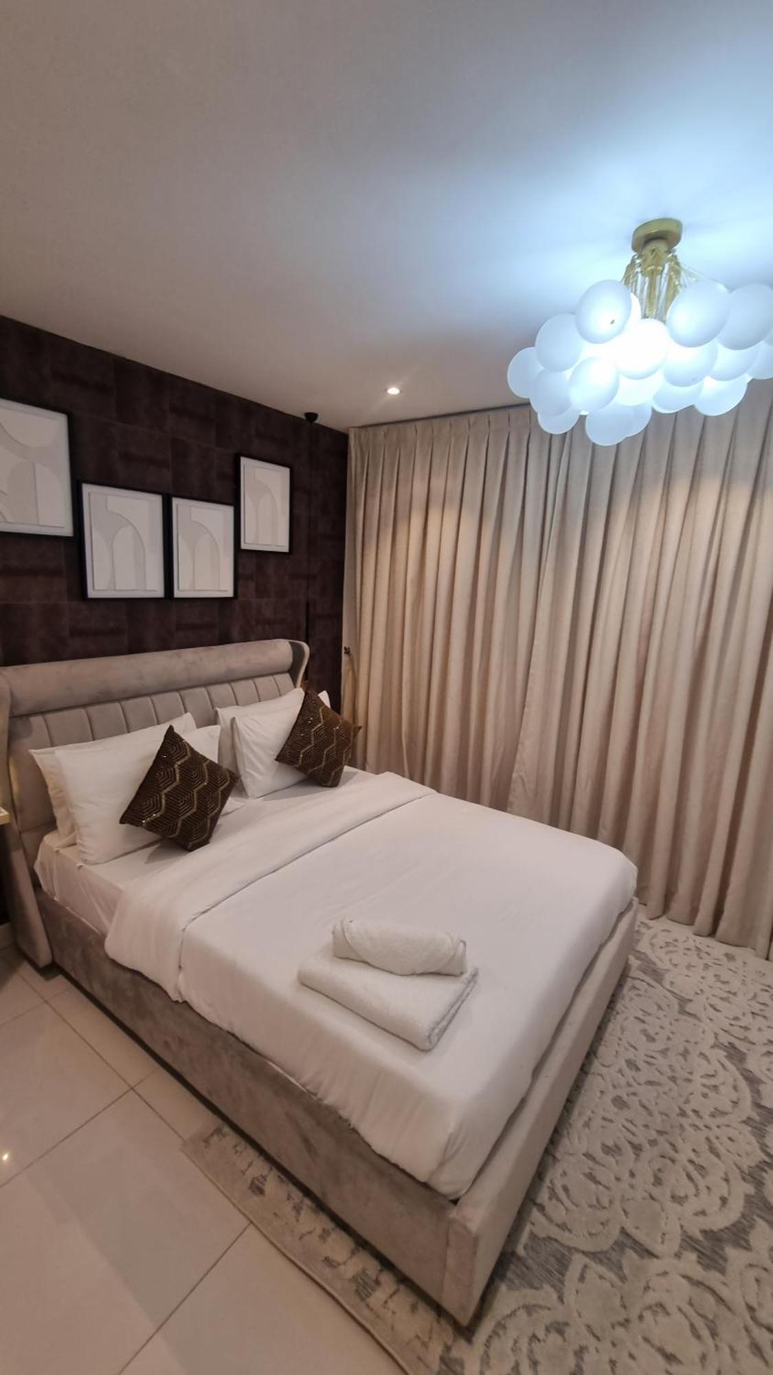 The Lennox Suites By Cozy Accra Ngoại thất bức ảnh